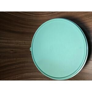 Vintage Tupperware 3 piece bundt/jello mold mint green